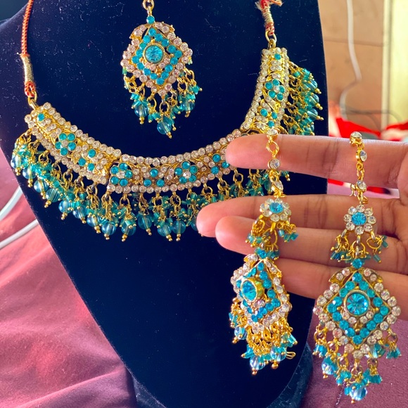 Indian/ Bollywood Wedding Jewelry Set - Picture 1 of 6